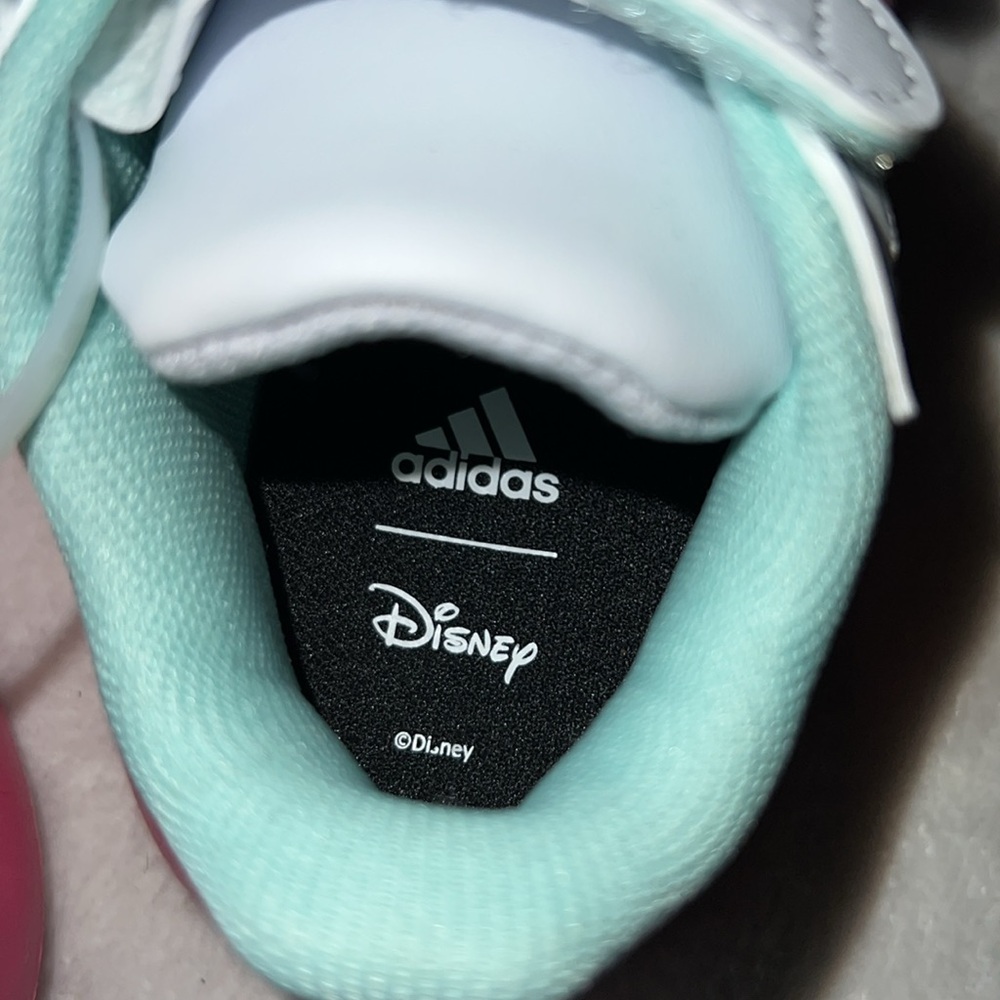 Adidas Disney x Grand Court |”Minnie Mouse “Sneaker - Picture 10 of 16